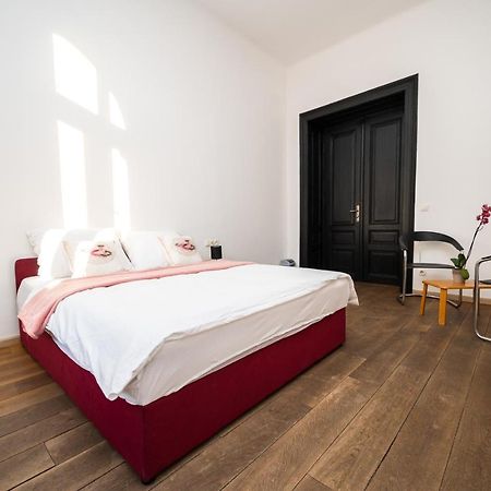 Old Town Rooms With Timeless View Sarajevo Bagian luar foto