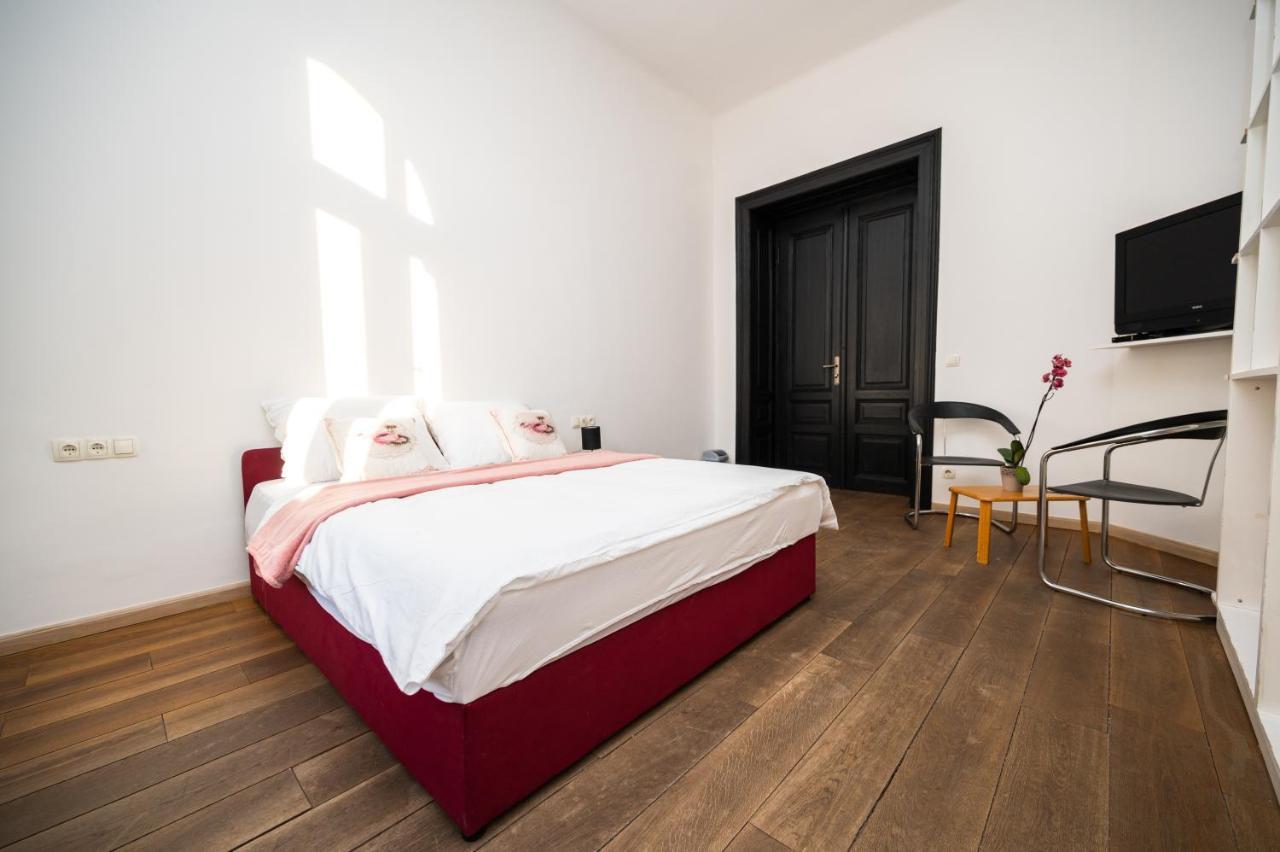 Old Town Rooms With Timeless View Sarajevo Bagian luar foto